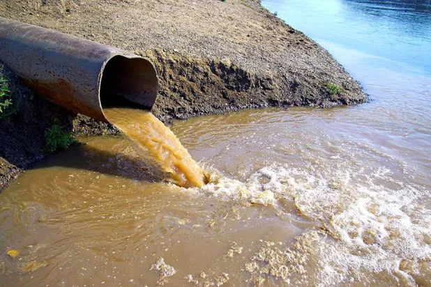 استخدام مياه الصرف الصحي غير المعالَجة في الري يضرّ بصحة الإنسان والبيئة (أرشيفية - الأمم المتحدة)