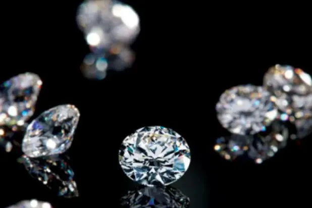 الماس يعد أصلب مادة طبيعية في العالم (أ.ب)