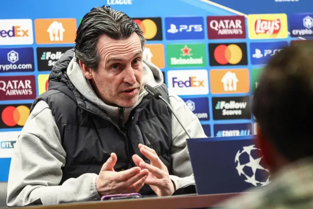 أوناي إيمري مدرب أستون فيلا (أ.ف.ب)