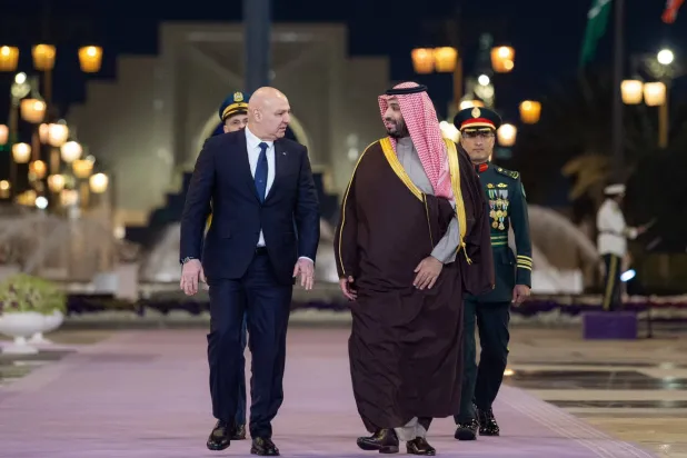 الأمير محمد بن سلمان لدى استقباله الرئيس جوزيف عون بقصر اليمامة في الرياض مساء الاثنين (واس)