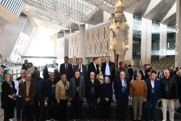 بهو المتحف المصري الكبير (وزارة السياحة والآثار المصرية)