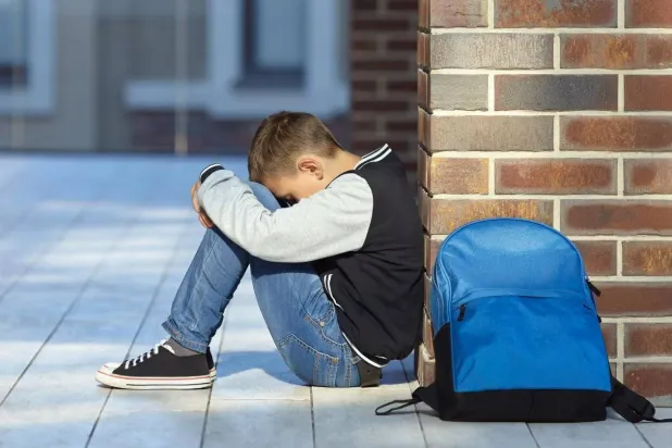 ترتبط المستويات الأعلى من الشدائد في الطفولة بارتفاع خطر الإصابة بمشاكل الصحة العقلية (جامعة ييل)