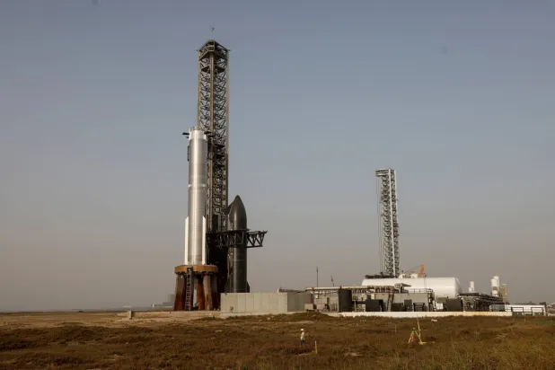 صاروخ «ستارشيب» (رويترز)