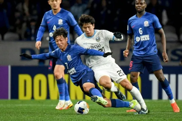 افتتح أوساكو التسجيل لكوبي في الدقيقة 20 من المباراة (أ.ف.ب)