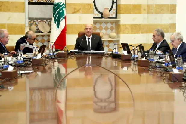 Aoun chairs the Cabinet session at the Lebanese Presidential Palace. (Lebanese Presidency) 