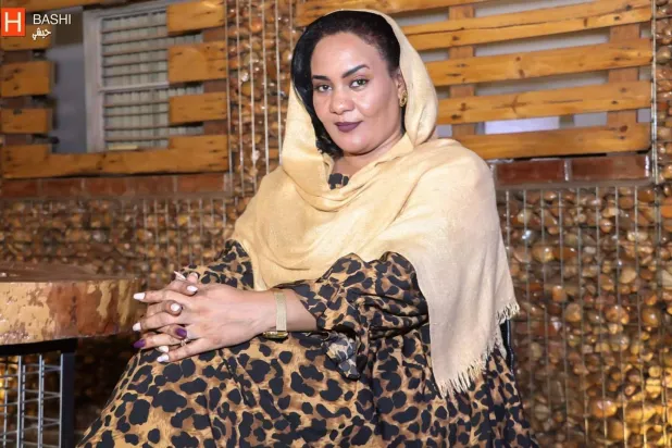 الفنانة السودانية إسلام مبارك (الشرق الأوسط)