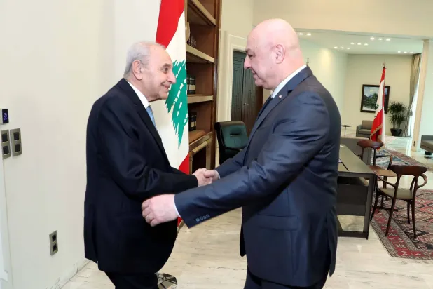 رئيس البرلمان نبيه بري يلتقي رئيس الجمهورية جوزيف عون في القصر الرئاسي (رئاسة الجمهورية)