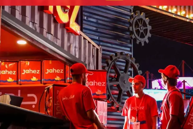 موظفون في «جاهز» أثناء عمليات التوصيل (الشركة)