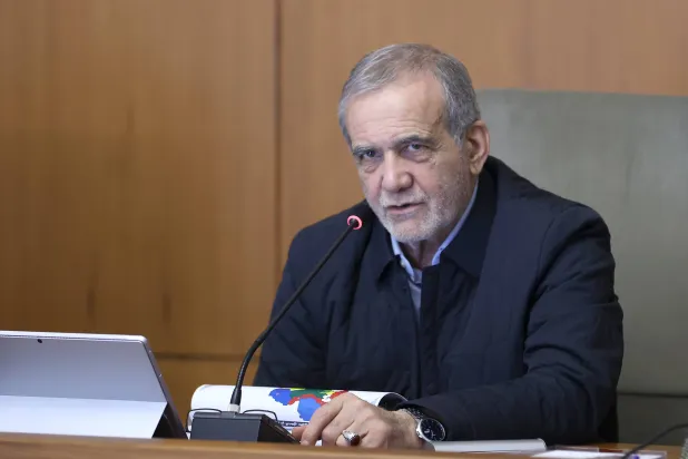 بزشكيان مترئساً اجتماع الحكومة الإيرانية الأحد (الرئاسة الإيرانية)