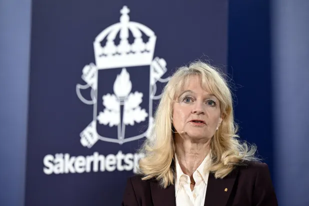 رئيسة جهاز الأمن السويدي شارلوت فون إيسن تتحدث خلال مؤتمر صحافي في استوكهولم بالسويد في 11 مارس 2025 (إ.ب.أ)