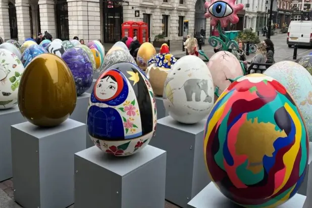 مشهد مذهل في لندن (جمعية «عائلة الفيل»)