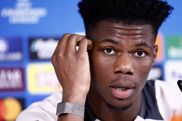 أوريلين تشواميني لاعب وسط ريال مدريد (رويترز)