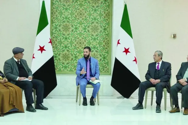 Suriye Cumhurbaşkanı Şara, Suveyda'dan bir heyeti Başkanlık Sarayı’nda kabul etti (SANA)