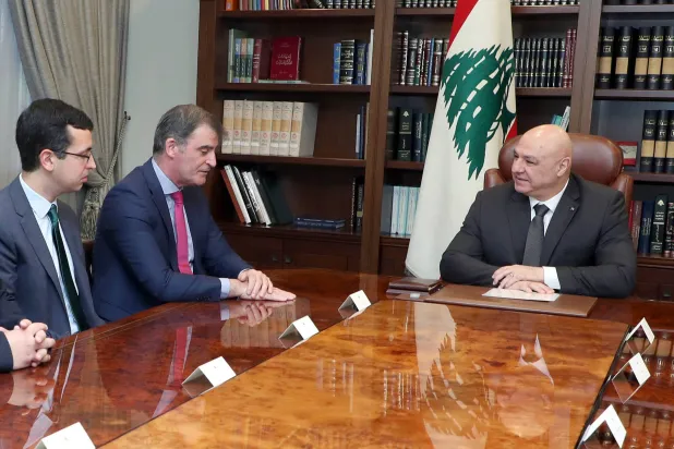 الرئيس جوزيف عون مجتمعاً مع وفد صندوق النقد (الرئاسة اللبنانية)