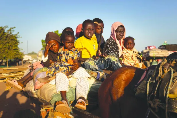 Batı Sudan'da savaş nedeniyle yerinden edilen insanlar (UNHCR)