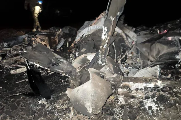 بقايا «الدرون» بعد تحطيمها (المعارضة المالية المسلحة)