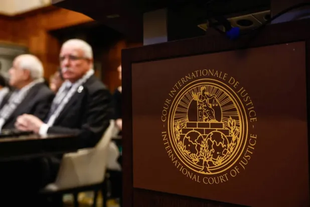 لوغو المحكمة الدولية (رويترز)