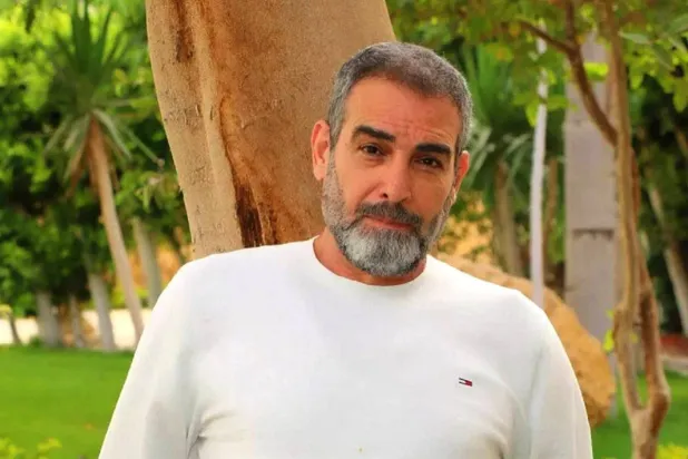 أحمد عبد العزيز يتمسك بحلمه في تقديم مسلسل عن السادات وآخر عن طه حسين (صفحته على «فيسبوك»)