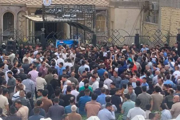 معلِّمو العراق ينظمون إضراباً عاماً للمطالبة بتحسين ظروفهم