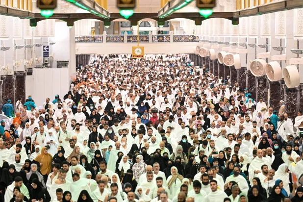 تأكيد ضرورة التزام الأفراد والمؤسسات بالأنظمة والتعليمات المنظمة لمغادرة المعتمرين في الأوقات المحددة (واس)