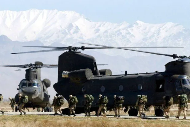 قاعدة «باغرام» الجوية كانت في السابق مركزاً للعمليات العسكرية الأميركية بأفغانستان وما زالت محورية وذات أهمية استراتيجية وسياسية وعسكرية (متداولة)