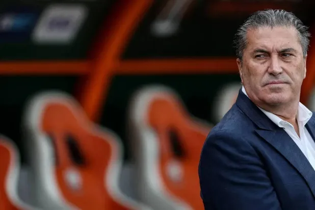 البرتغالي جوزيه بيسيرو المدير الفني للزمالك (أ.ف.ب)