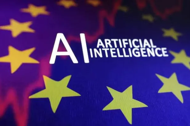 عَلم الاتحاد الأوروبي ورسوم بيانية للأسهم وكلمة «الذكاء الاصطناعي» تظهر في هذا الرسم التوضيحي (رويترز)