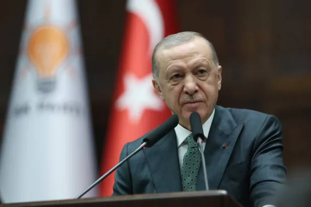 الرئيس التركي رجب طيب إردوغان خلال حديثه بالبرلمان الأربعاء (الرئاسة التركية)