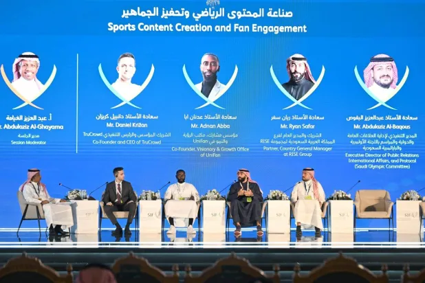 عبدالعزيز البقوص المدير التنفيذي لإدارة العلاقات العامة والدولية والمراسم باللجنة الأولمبية والبارالمبية السعودية (الشرق الأوسط)