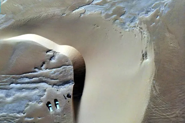 أدى تراجع الأمطار قبل 6 آلاف عام إلى تحوّل المنطقة مجدداً لبيئة قاحلة (واس)