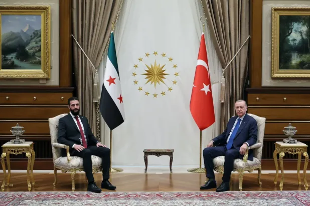 Cumhurbaşkanı Recep Tayyip Erdoğan ile Suriyeli geçici mevkidaşı Ahmed eş-Şara'nın 4 Şubat'ta Ankara'da gerçekleştirdiği görüşmeden (Türkiye Cumhurbaşkanlığı)