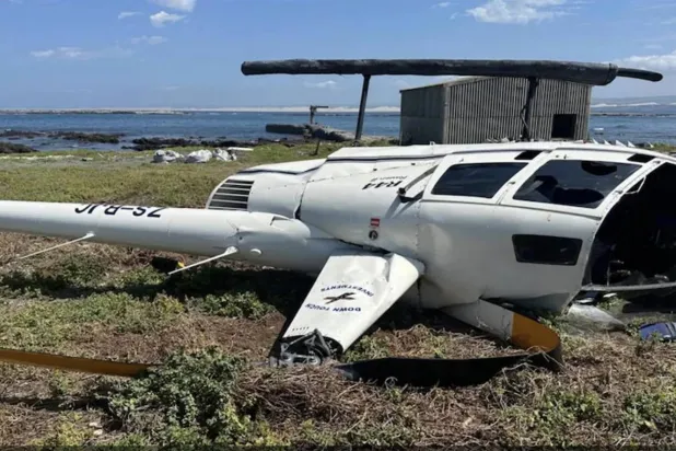 بطريقٌ خلف التحطُّم (هيئة الطيران في جنوب أفريقيا)