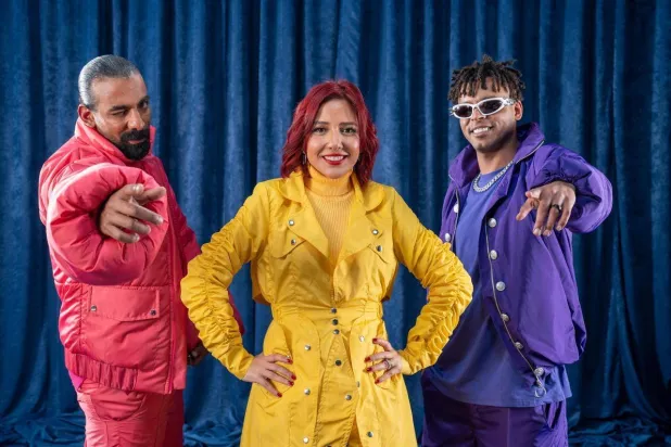 طرحت كساب كليب أغنية {إحنا أهوه} تريو يجمعها بأوكا وعلي لوكا ({الشرق الأوسط})