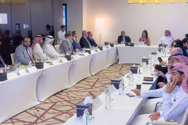 الحلقة النقاشية التي نظمتها «Think» في الرياض (الشرق الأوسط)