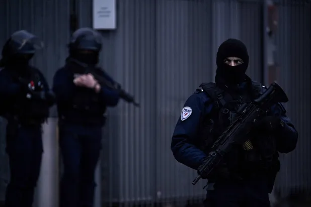 عناصر من رجال الشرطة الفرنسية في باريس (أرشيفية - أ.ف.ب)