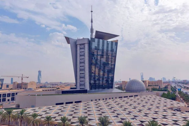 مبنى هيئة الاتصالات والفضاء والتقنية السعودية في الرياض (واس)