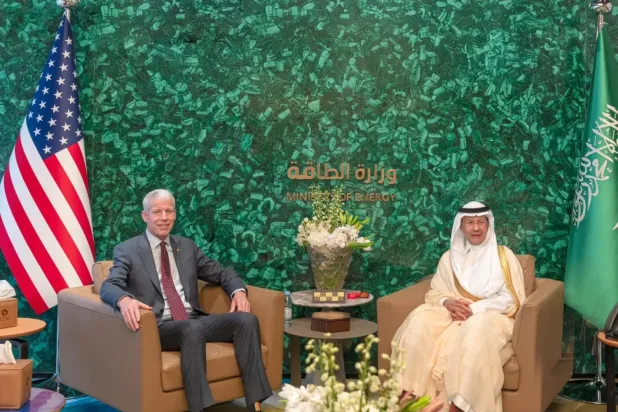 Suudi Enerji Bakanı Prens Abdülaziz bin Selman bin Abdülaziz, ABD Enerji Bakanı Chris Wright ile birlikte  (Enerji Bakanlığı)