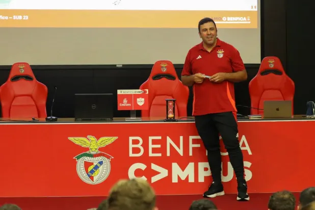 يمتلك رودريغو ماغالهايش سيرة مهنية تمتد لأكثر من 20 عاماً (نادي بنفيكا)