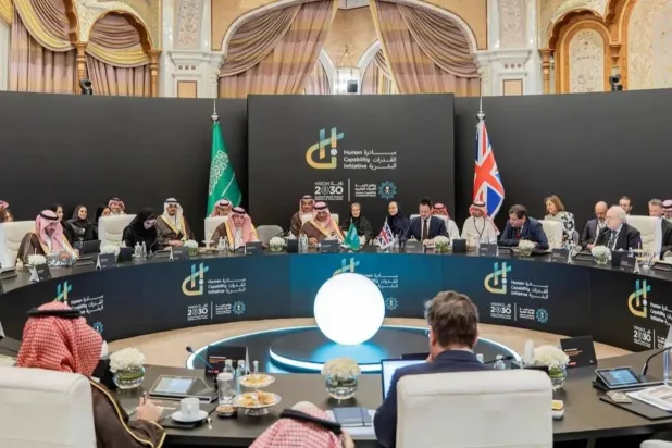جانب من أعمال مجلس الشراكة الاستراتيجي السعودي - البريطاني ضمن مؤتمر مبادرة القدرات البشرية في الرياض (واس)