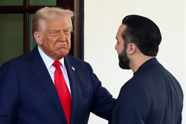 ترمب مستقبلاً أبو كيلة في البيت الأبيض الاثنين (رويترز)