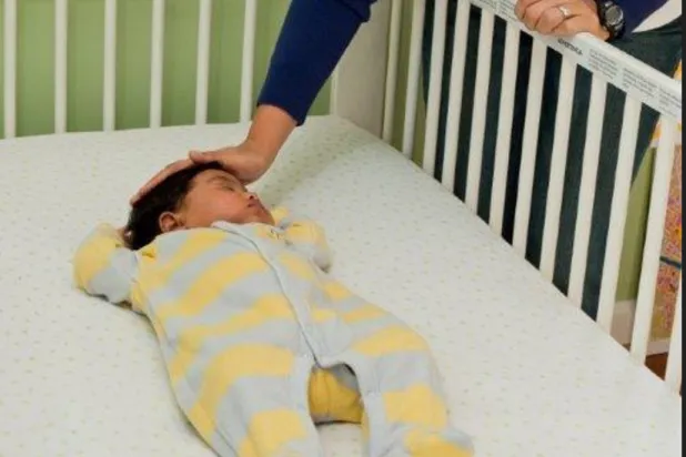 يحث الباحثون مُصنعي المراتب على ضرورة التحرك واتخاذ الخطوات المطلوبة لإيقاف هذا الضرر (معاهد الصحة الأميركية)