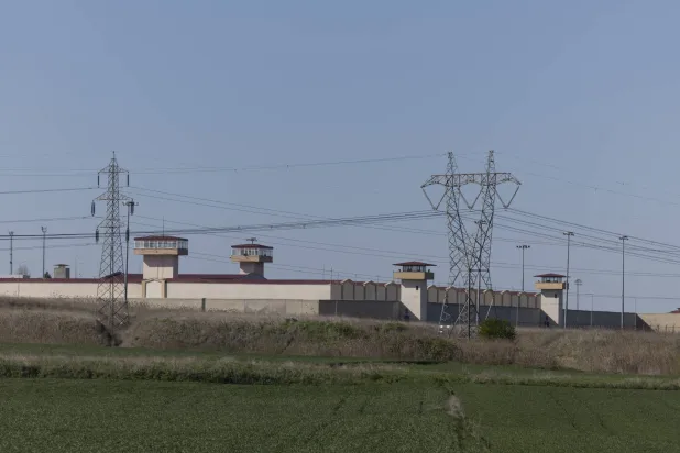 صورة لسجن سيليفري مرمرة في إسطنبول (إ.ب.أ)