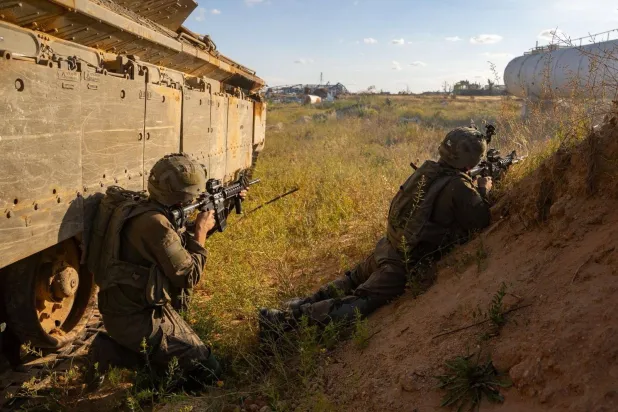 صورة من عمليات الجيش الإسرائيلي بقطاع غزة كما أوردها المتحدث باسم الجيش أفيخاي أدرعي على صفحته بموقع «إكس» اليوم