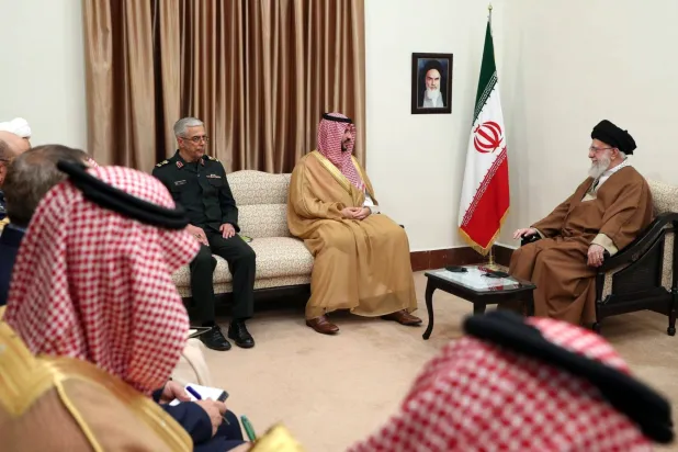 جانب من لقاء الأمير خالد بن سلمان بالمرشد علي خامنئي في طهران الخميس (وكالة فارس)