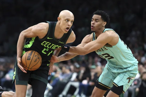 بوسطن سلتيكس مرشح للاحتفاظ بلقبه بطلاً لـ«إن بي إيه» (أ.ب)
