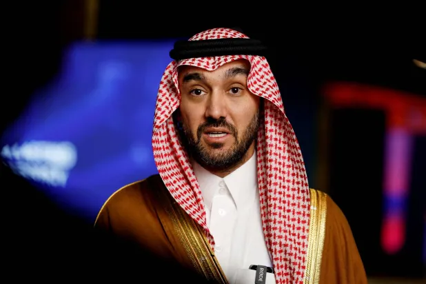 الأمير عبد العزيز بن تركي الفيصل (رويترز)