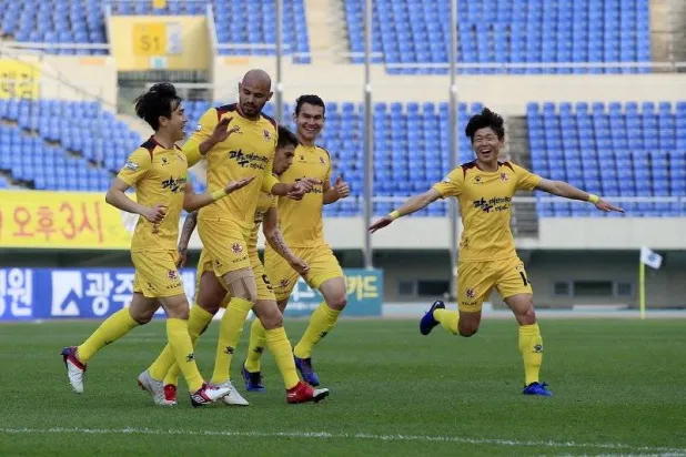 غوانغجو يعاني من غيابات مؤثرة قبل موقعة الهلال (النادي)