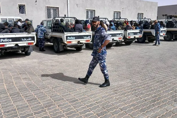 تحضيرات لنقل 58 مهاجراً إلى مركز إيواء بغرب ليبيا (الإدارة العامة للعمليات الأمنية بغرب ليبيا)