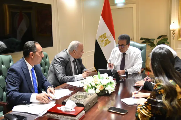 وزير الصحة المصري وجّه بتحمل الدولة تكاليف الدراسات العليا للأطباء (وزارة الصحة المصرية)