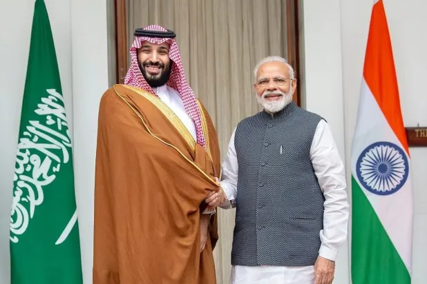 صورة تجمع ولي العهد السعودي الأمير محمد بن سلمان ورئيس الوزراء الهندي ناريندرا مودي في عام 2019 (واس)